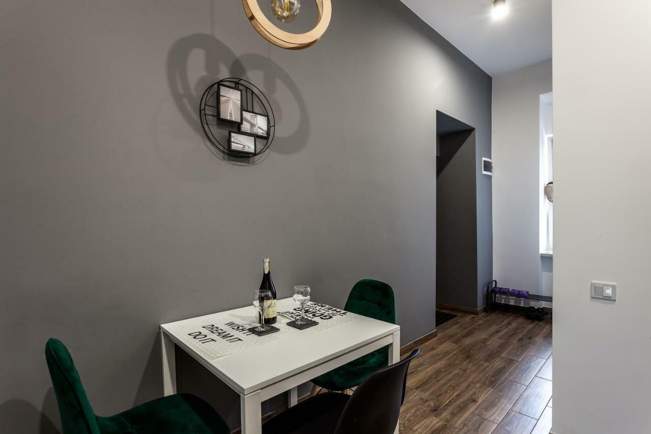 Romantic Apartments-Near Opera House 5/4 Leopoli Esterno foto